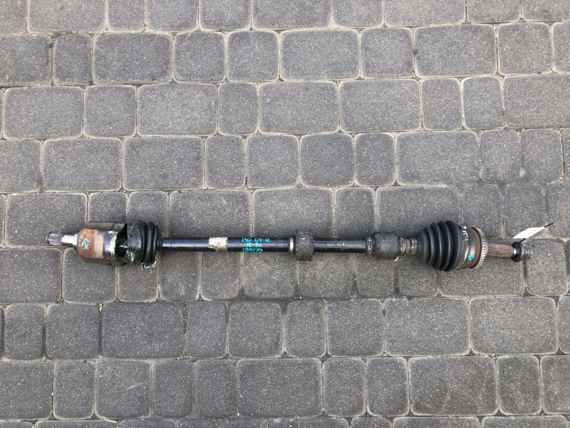 Запчасть привод передний правый HYUNDAI I30 FD 07-12 1.6 49500-2L210 Б/У Привод передний правый HYUNDAI I30 FD 07-12 1.6 49500-2L210 Б/У