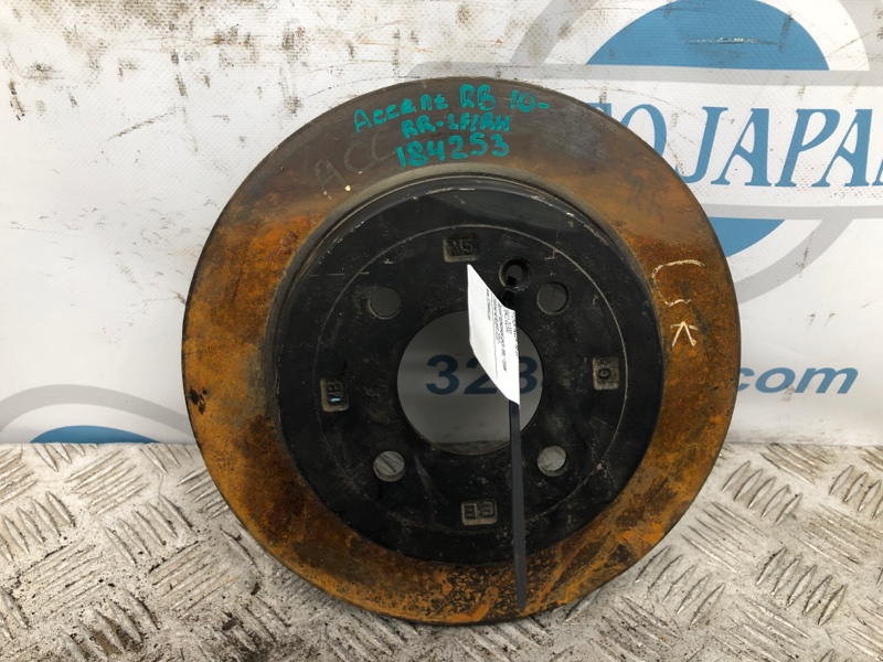 Запчасть тормозной диск задний HYUNDAI ACCENT RB 10- 58411-0U300 Б/У Тормозной диск задний HYUNDAI ACCENT RB 10- 58411-0U300 Б/У