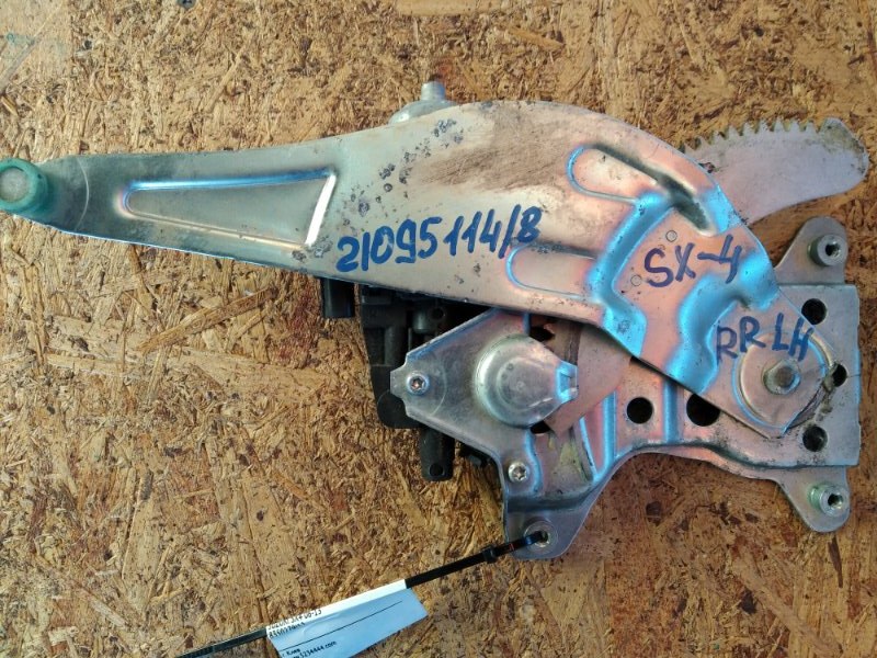 Стеклоподъемник задний левый SUZUKI SX4 06-13 Стеклоподъемник задний левый SUZUKI SX4 06-13