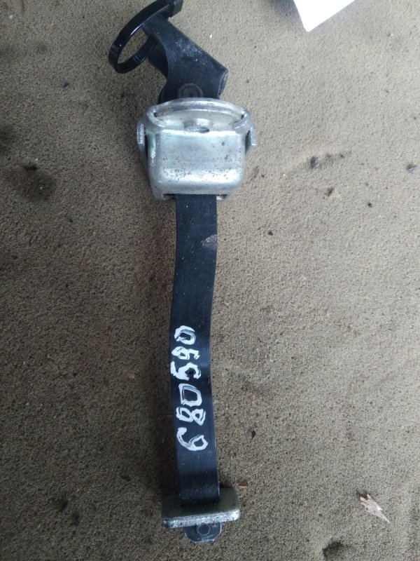 Ограничитель двери задний левый NISSAN QASHQAI 07-14