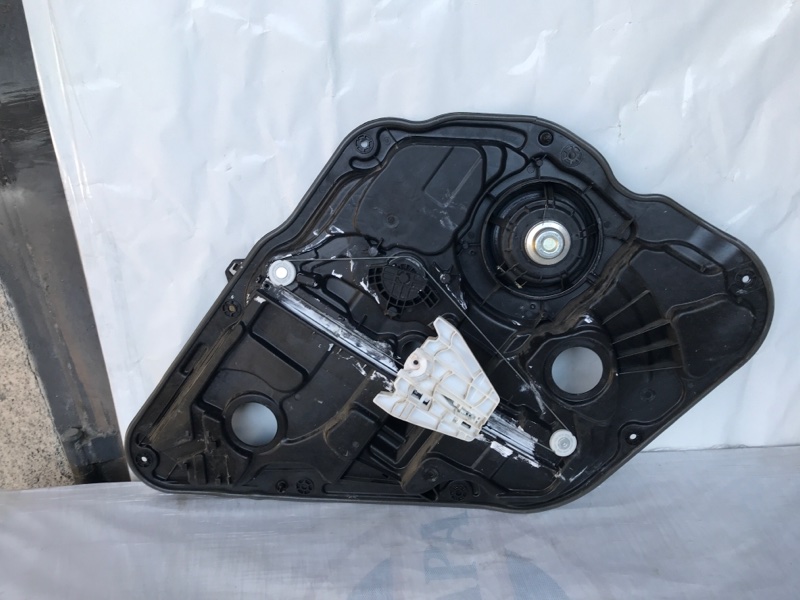 Стеклоподъемник задний правый SONATA YF 10-14 2013 Седан 2.4