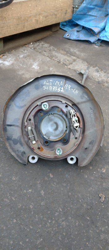 Цапфа задняя левая NISSAN ALTIMA L32 07-12