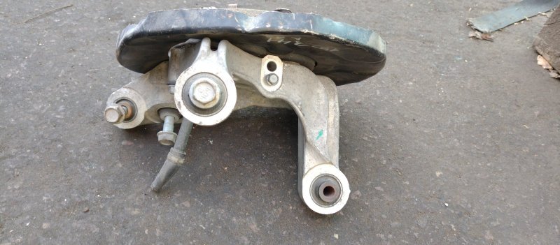 Цапфа задняя левая NISSAN ALTIMA L32 07-12 43019-JA000 Б/У