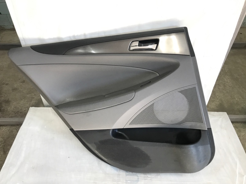 Карта двери задняя левая HYUNDAI SONATA YF 10-14 2013 Седан 2.4 83303-3Q1402AR Б/У