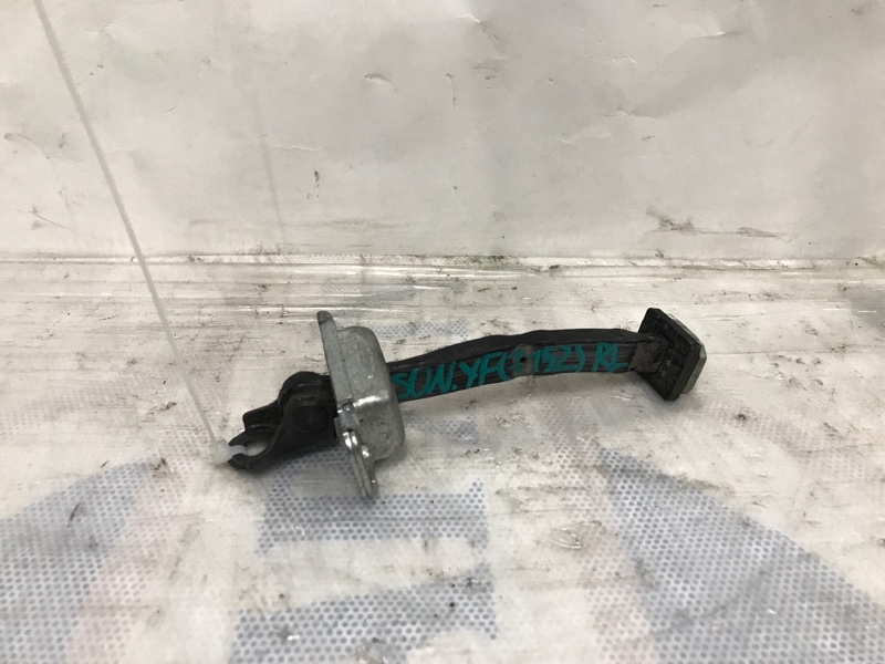 Ограничитель двери задний левый HYUNDAI SONATA YF 10-14 2013 Седан 2.4 79480-3S000 Б/У