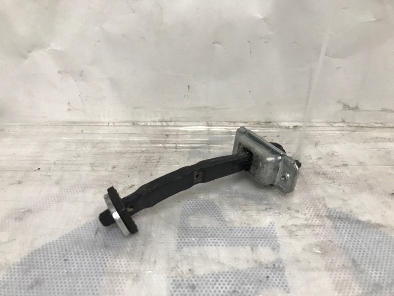 Ограничитель двери задний левый SONATA YF 10-14 2013 Седан 2.4