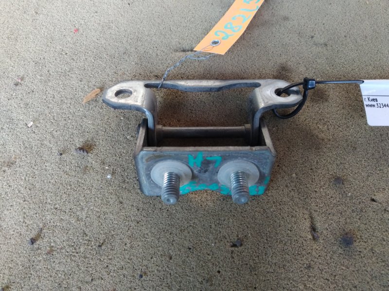 Петля крышки багажника левая SUBARU FORESTER 12-19 2015 Внедорожник 2.5 FB25B 60879FJ000 Б/У