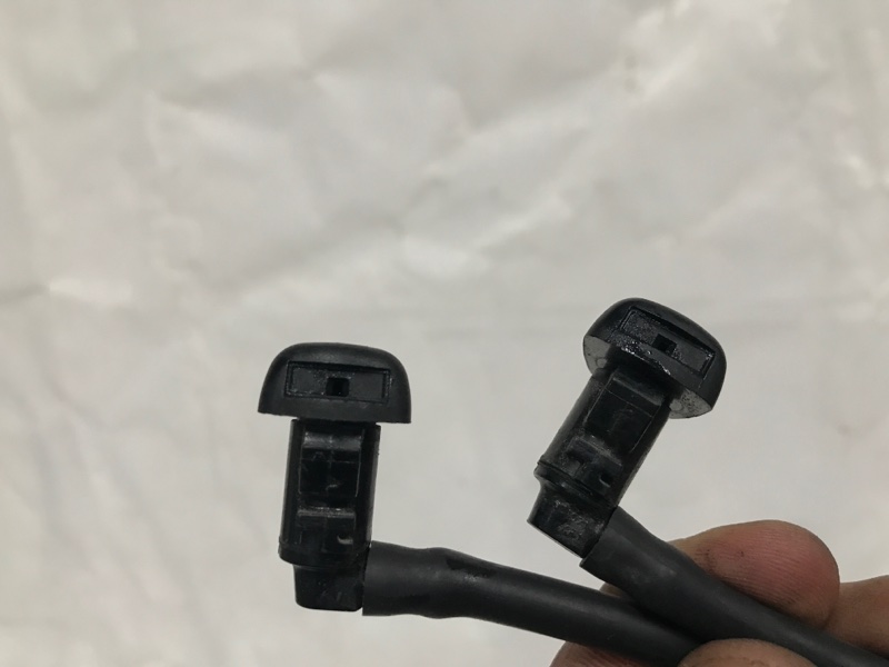 Форсунка омывателя стекла передняя SONATA YF 10-14 2013 Седан 2.4 Форсунка омывателя стекла передняя SONATA YF 10-14 2013 Седан 2.4