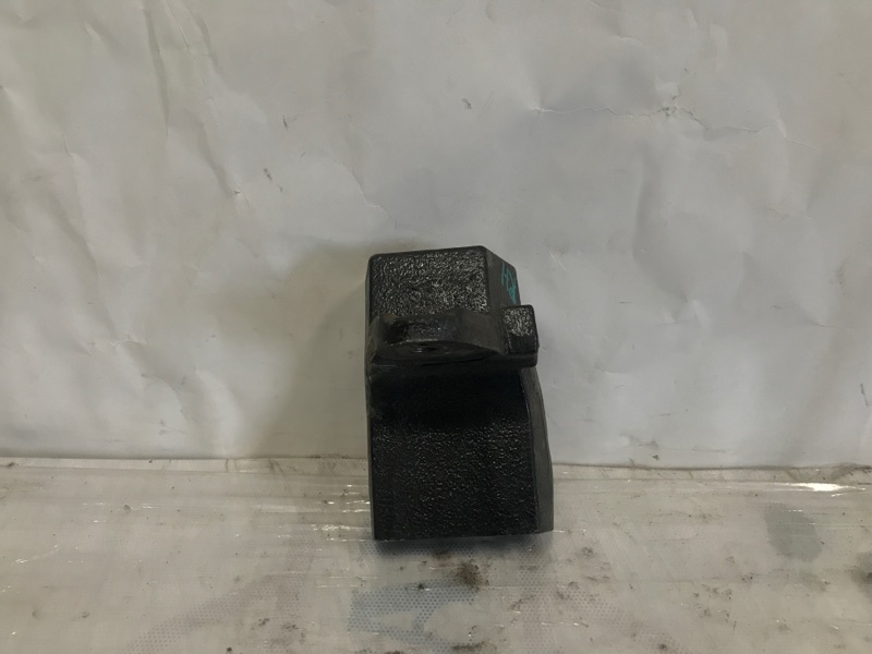 Кронштейн двигателя правый HYUNDAI SONATA YF 10-14 2013 Седан 2.4 21820-3S100 Б/У