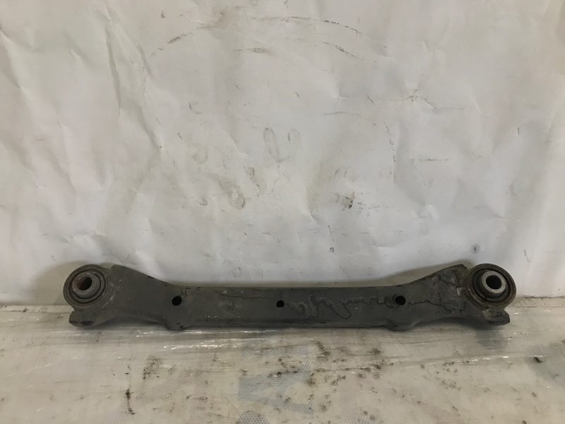 Рычаг задней подвески поперечный верхний задний правый SONATA YF 10-14 2013 Седан 2.4