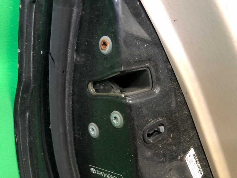 Запчасть замок двери задний левый TOYOTA HIGHLANDER 01-07 2003 MCU25 3.0 1MZFE 69060-48030 Б/У Замок двери задний левый TOYOTA HIGHLANDER 01-07 2003 MCU25 3.0 1MZFE 69060-48030 Б/У