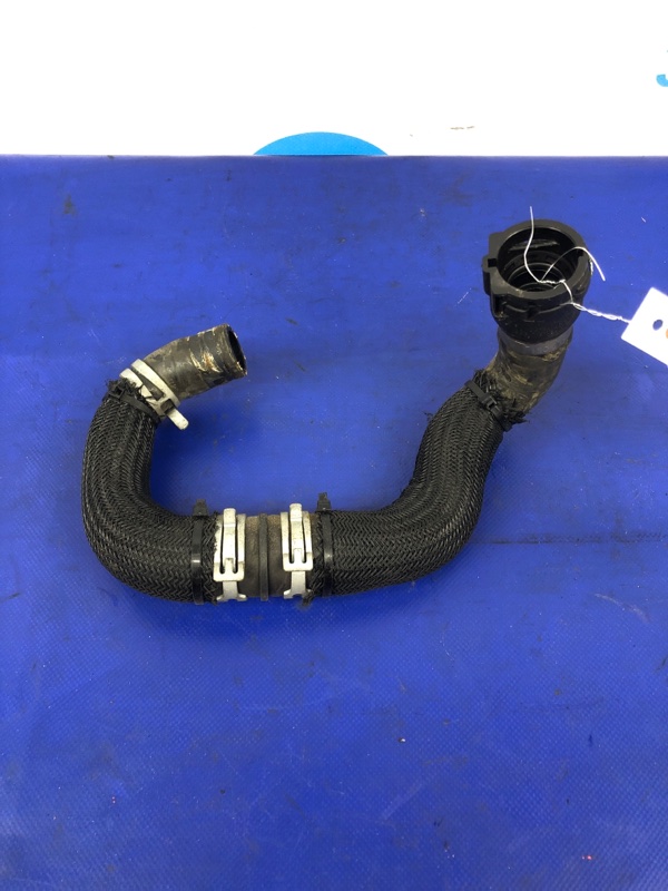 Запчасть патрубок радиатора печки CHEVROLET VOLT 10-15 2013 Хетчбек 1.4 LUU 20893310 Б/У Патрубок радиатора печки CHEVROLET VOLT 10-15 2013 Хетчбек 1.4 LUU 20893310 Б/У