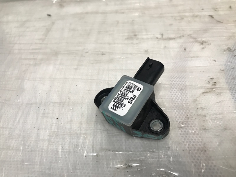 Датчик удара передний правый HYUNDAI SONATA LF 2014- 2017 Седан 2.4 95920-C2100 Б/У