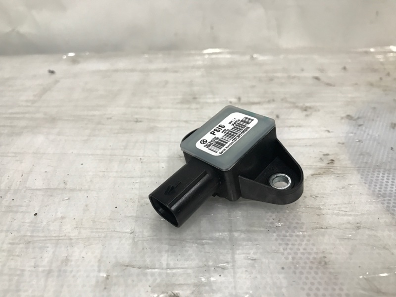 Датчик удара передний правый SONATA LF 2014- 2017 Седан 2.4