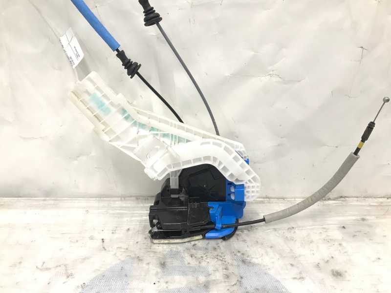 Запчасть замок двери задний левый HYUNDAI SONATA LF 2014- 2017 Седан 2.4 81410-C1000 Б/У Замок двери задний левый HYUNDAI SONATA LF 2014- 2017 Седан 2.4 81410-C1000 Б/У