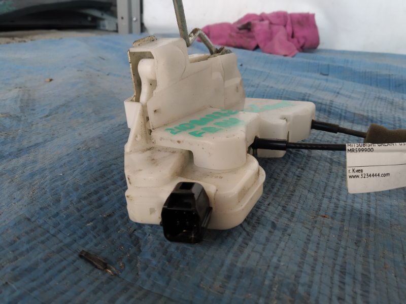 Замок двери передний правый MITSUBISHI GALANT 03-12