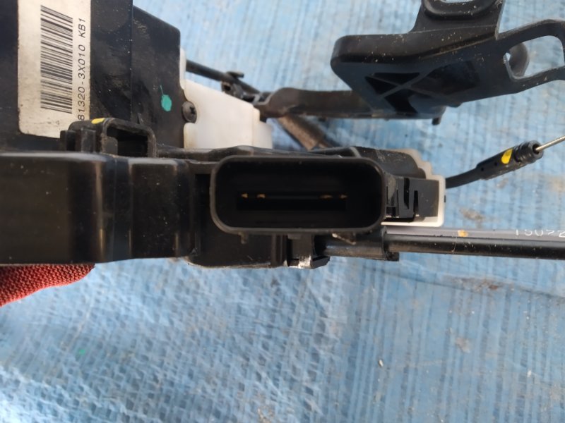 Замок двери передний правый HYUNDAI ELANTRA MD 10-15 Седан 1.8