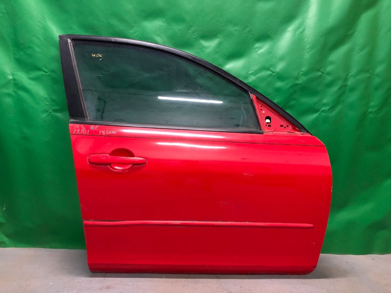Стекло двери переднее правое MAZDA 3 BK 03-08 Седан