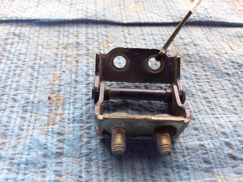 Петля крышки багажника правая MAZDA CX-9 06-16 2008 Внедорожник 3.7 L209-62-210 Б/У