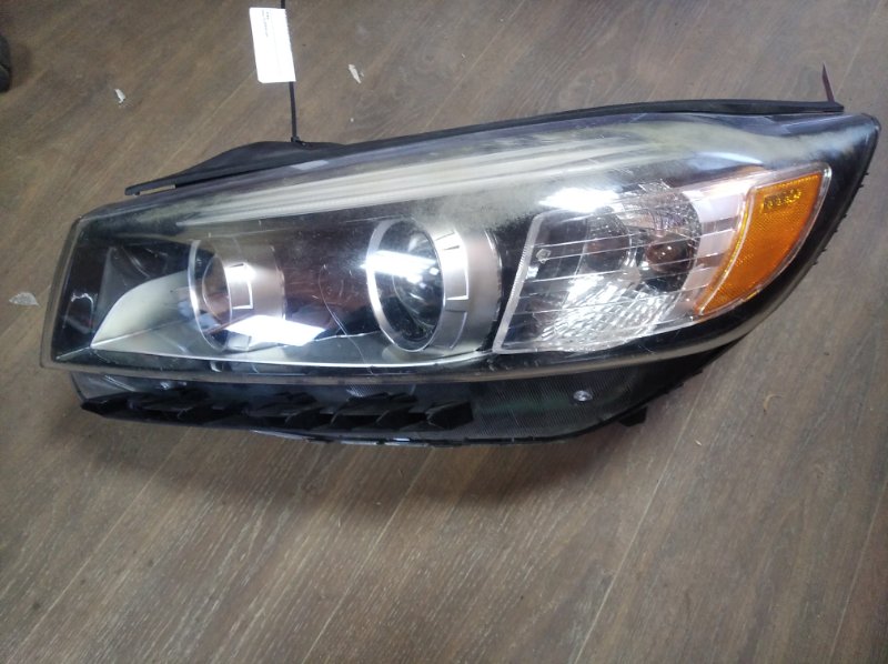 Фара передняя левая SORENTO UM 14- 2016