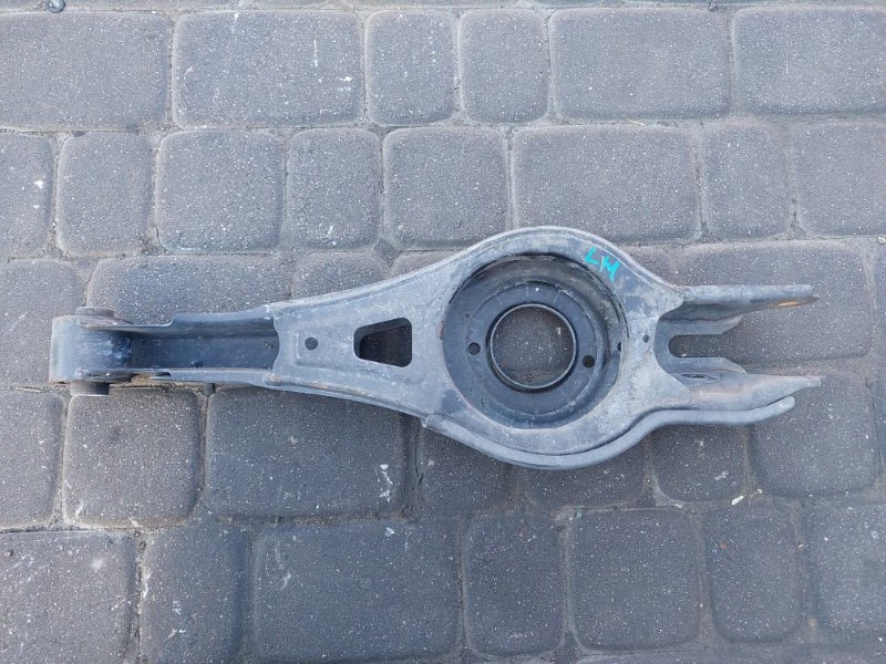 Запчасть рычаг задней подвески поперечный нижний задний левый HYUNDAI SONATA LF 2014- 2017 Седан 2.4 55210-C2100 Б/У Рычаг задней подвески поперечный нижний задний левый HYUNDAI SONATA LF 2014- 2017 Седан 2.4 55210-C2100 Б/У