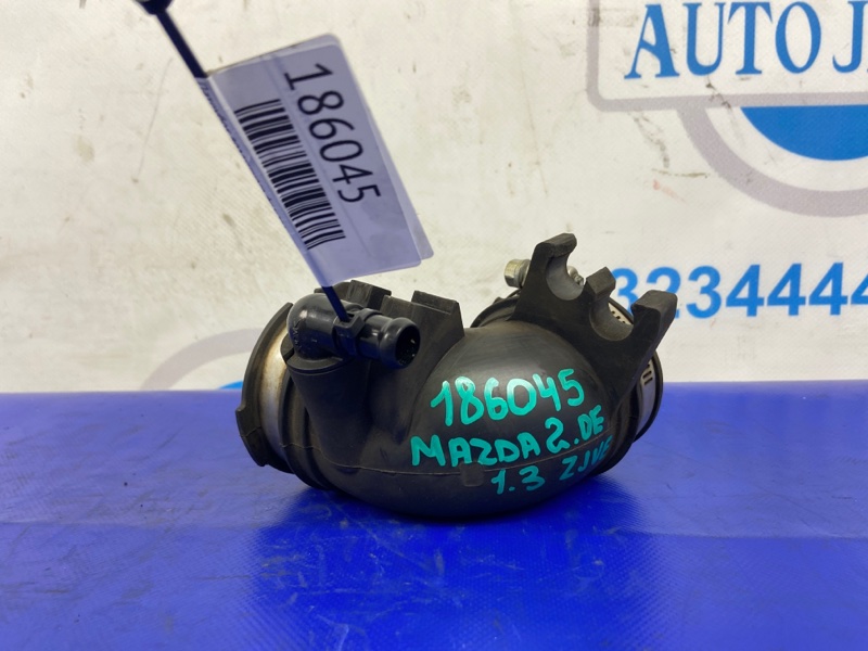 Запчасть патрубок воздушного фильтра MAZDA 2 DE 07-15 Хетчбек 1.3 ZJ38-13-221 Б/У Патрубок воздушного фильтра MAZDA 2 DE 07-15 Хетчбек 1.3 ZJ38-13-221 Б/У