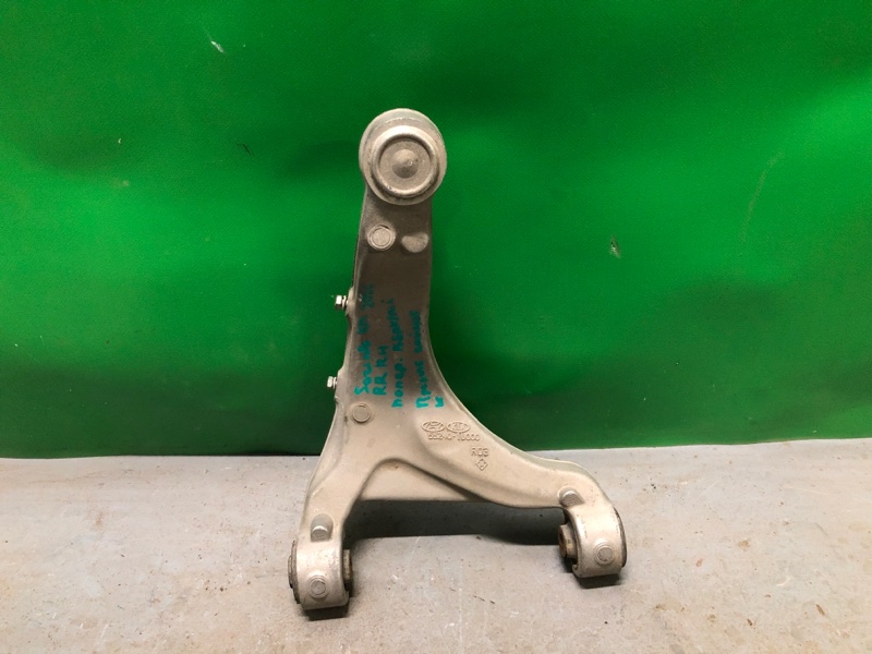 Рычаг задней подвески поперечный верхний задний правый KIA SORENTO XM 09-14 2012 Внедорожник 2.4 55240-1U000 Б/У