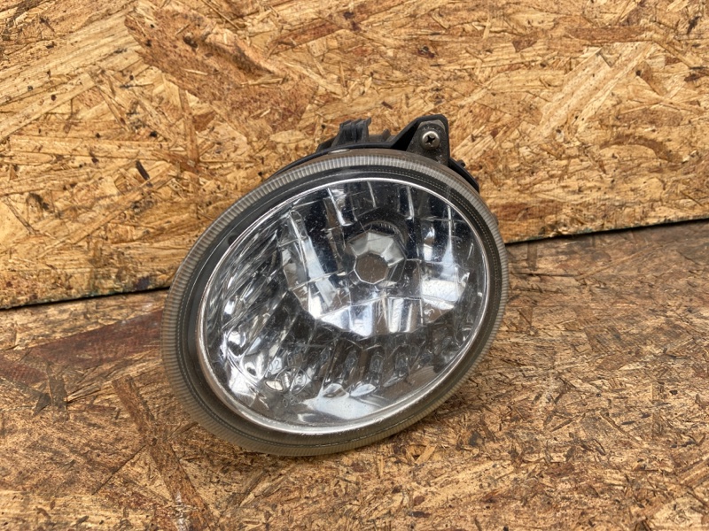 Противотуманная фара левая SUBARU OUTBACK 03-09 BP 84501AG11A Б/У
