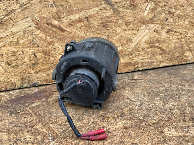 Противотуманная фара левая OUTBACK 03-09 BP