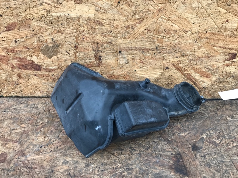 Воздухозаборник MAZDA CX-7 06-12 Внедорожник L33D-13-200A Б/У