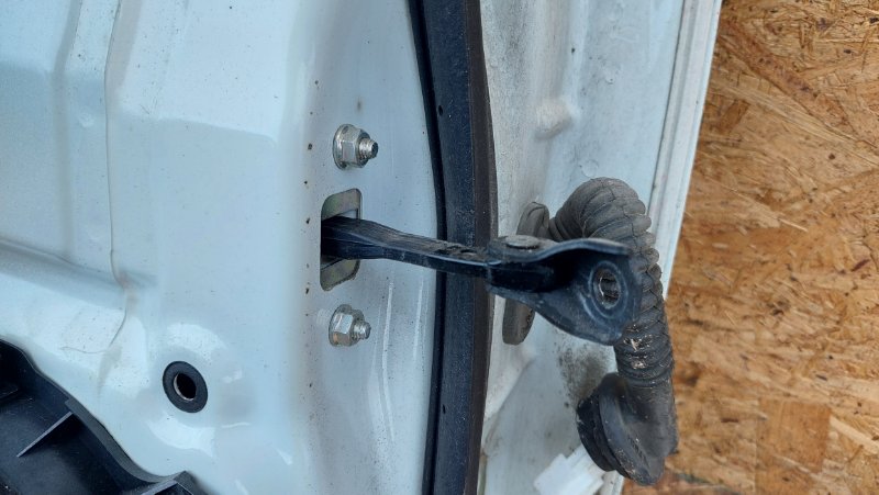 Ограничитель двери задний левый SUBARU LEGACY BN 14-18 2016 Седан 2.5 FB25B 62124AL00A Б/У