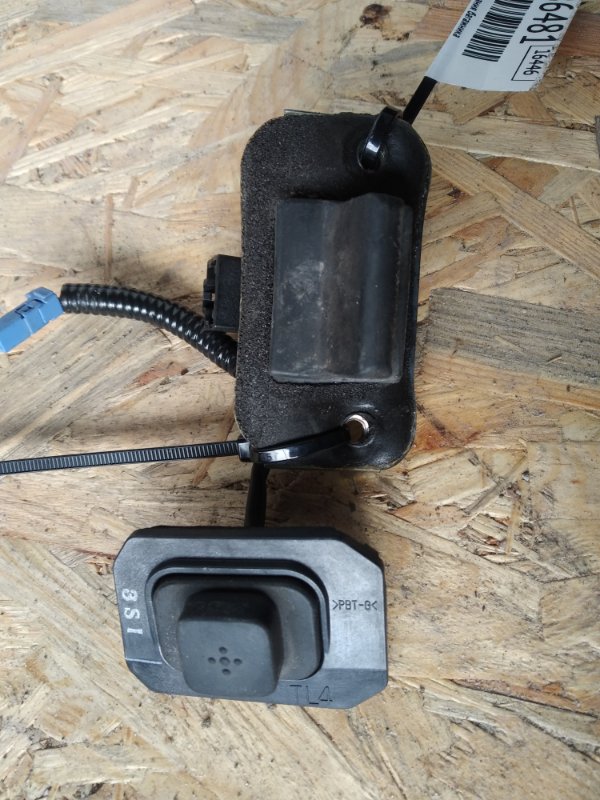 Кнопка открывания багажника наружная RDX 12-19 2014 Внедорожник 3.5 J35Z2