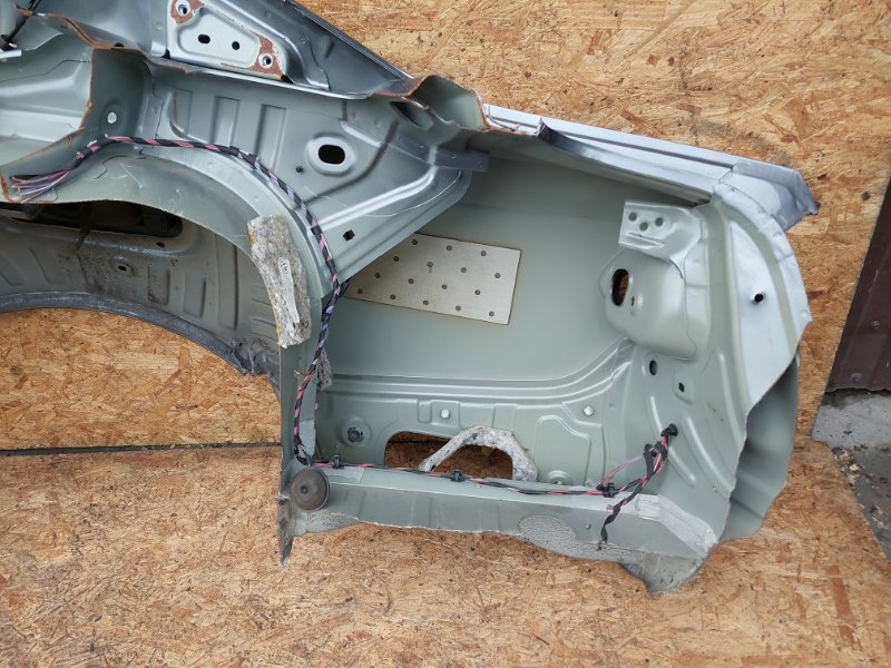 Четверть кузова задняя задний правый PASSAT B7 11-15 Седан