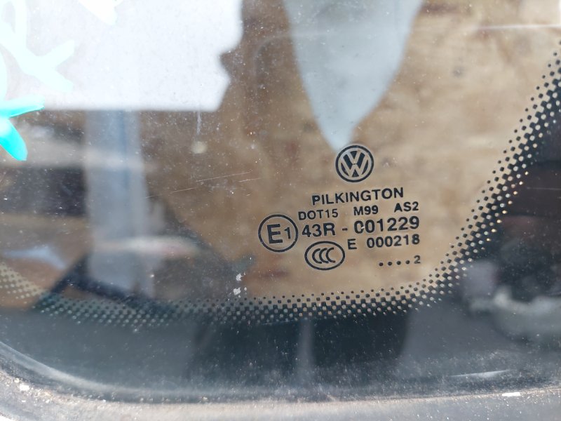 Стекло в кузов заднее правое PASSAT B7 11-15 Седан Стекло в кузов заднее правое PASSAT B7 11-15 Седан