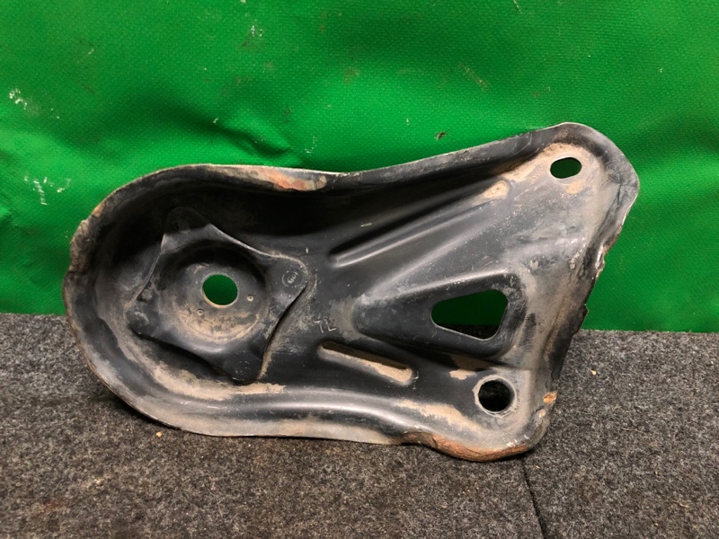 Крепление балки подвески заднее левое CAMRY 40 06-11 2008 ACV40 2.4 2AZFE