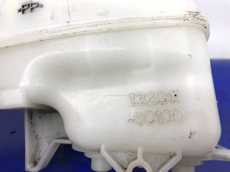 Бачок главного тормозного цилиндра TOYOTA AVALON 05-12 GSX30