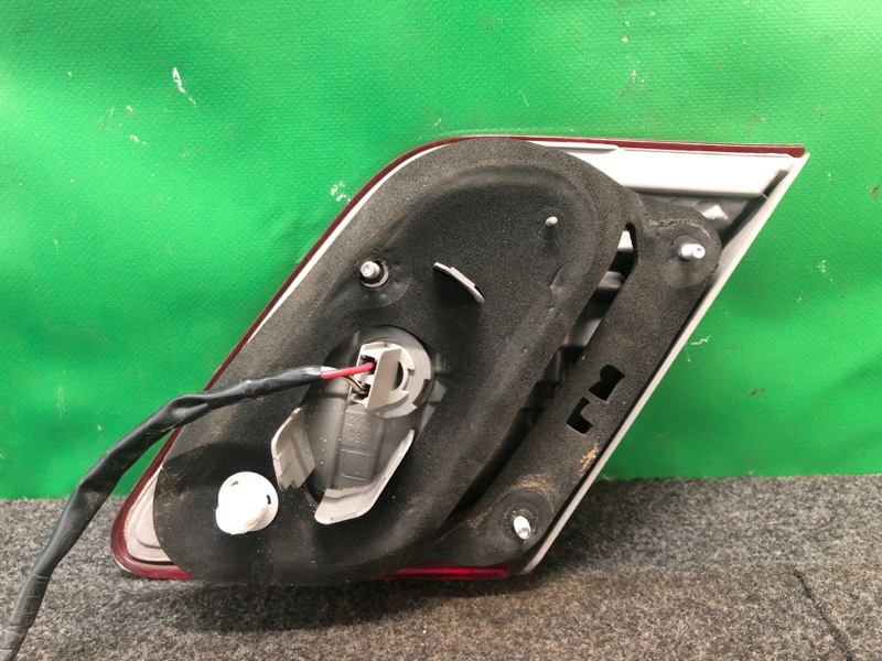 Фонарь внутренний задний левый CAMRY 40 06-11 2007 AHV40 2.4 2AZFXE Фонарь внутренний задний левый CAMRY 40 06-11 2007 AHV40 2.4 2AZFXE