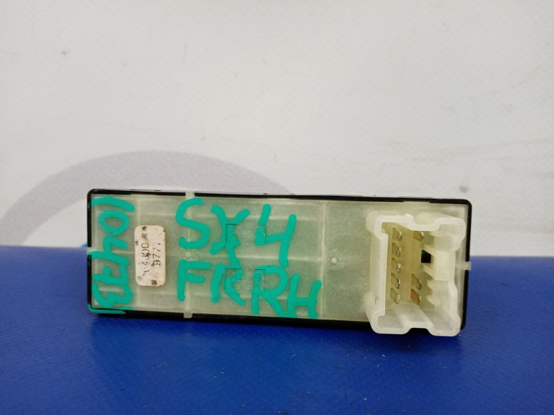 Кнопка стеклоподъемника передняя правая SUZUKI SX4 06-13 Седан 2.0 J20A