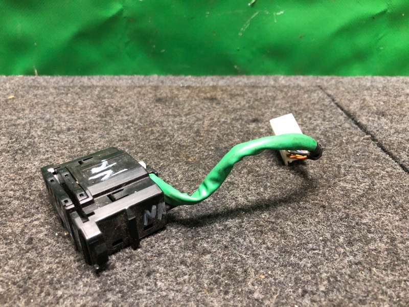 Запчасть датчик угла поворота руля MAZDA CX-7 06-12 2009 Внедорожник 2.3 EG23-66-1B1 Б/У Датчик угла поворота руля MAZDA CX-7 06-12 2009 Внедорожник 2.3 EG23-66-1B1 Б/У