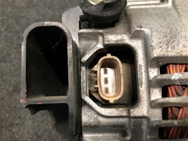 Генератор CX-7 06-12 2009 Внедорожник 2.3