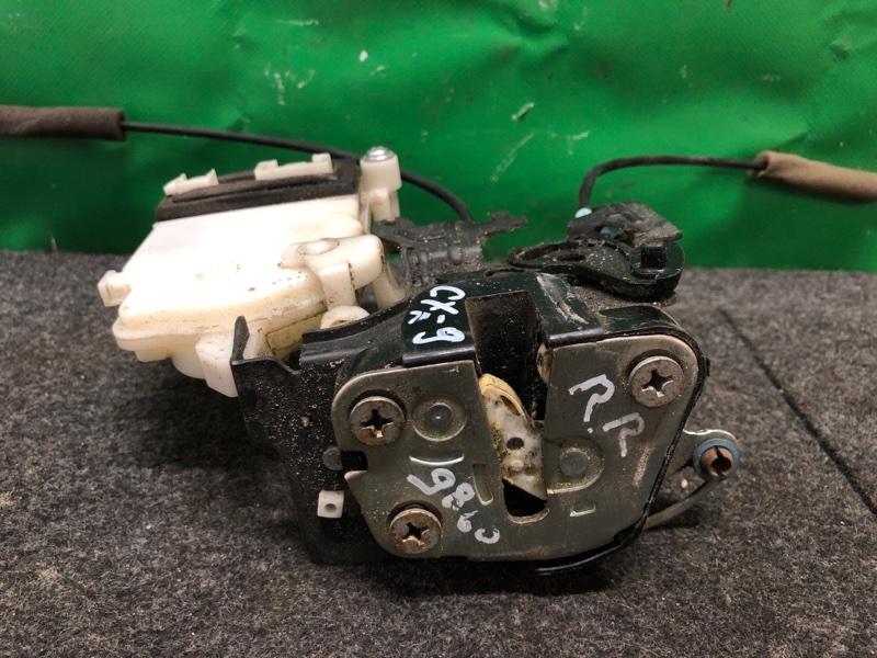 Замок двери задний правый MAZDA CX-9 06-16 Внедорожник 3.7