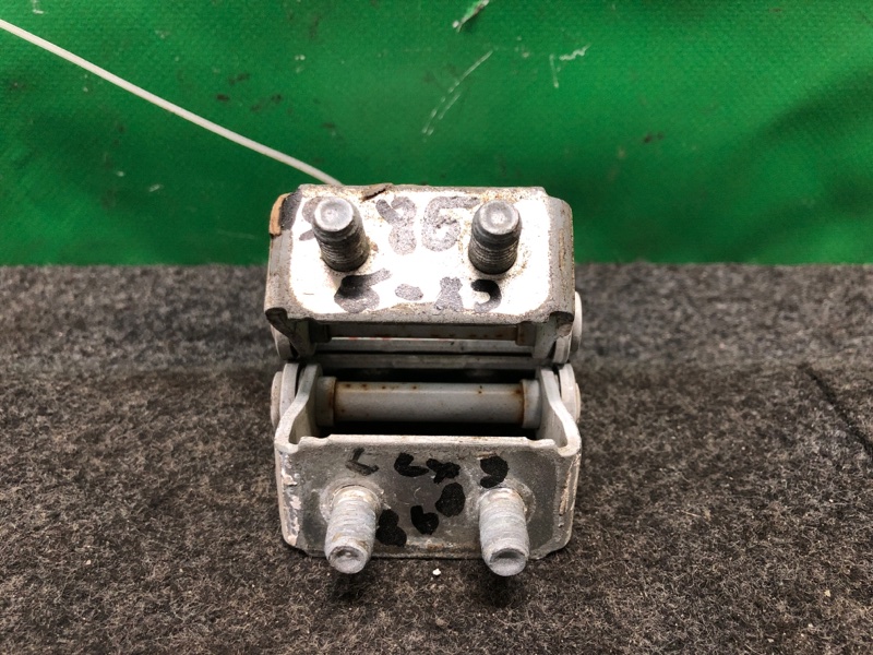 Петля крышки багажника правая CX-9 06-16 2008 Внедорожник 3.7