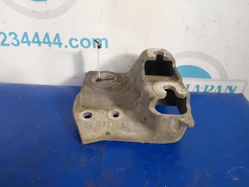 Кронштейн двигателя левый SUBARU LEGACY BN 14-18 2016 Седан 2.5 FB25B 41032AJ080 Б/У