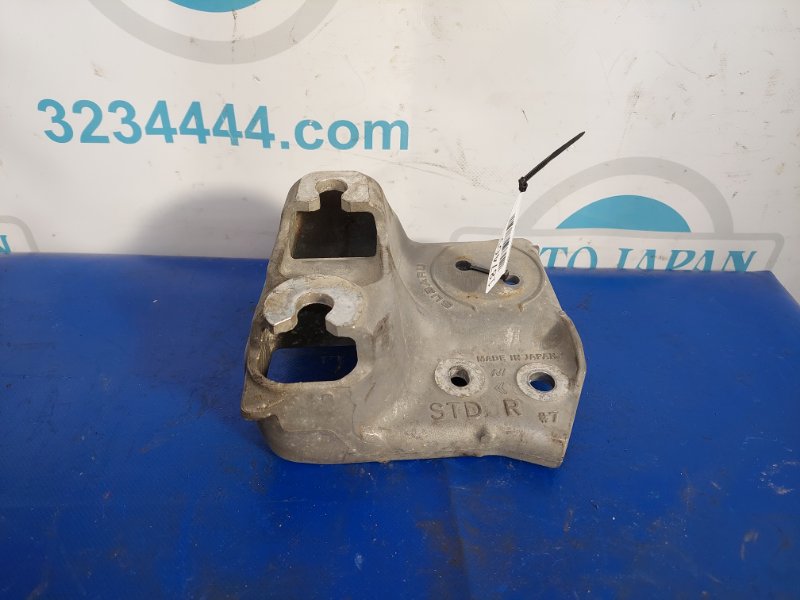 Кронштейн двигателя правый SUBARU LEGACY BN 14-18 2016 Седан 2.5 FB25B 41032AJ030 Б/У