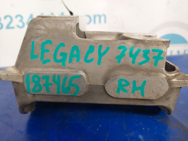 Кронштейн двигателя правый LEGACY BN 14-18 2016 Седан 2.5 FB25B