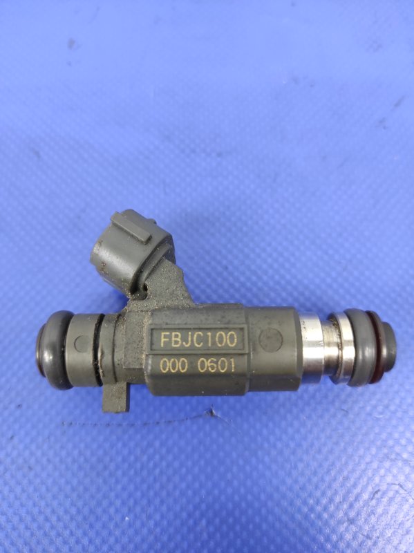 Форсунка топливная NISSAN MAXIMA A33 99-02 L33 VQ30