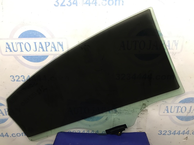 Стекло двери заднее левое HYUNDAI SONATA YF 10-14