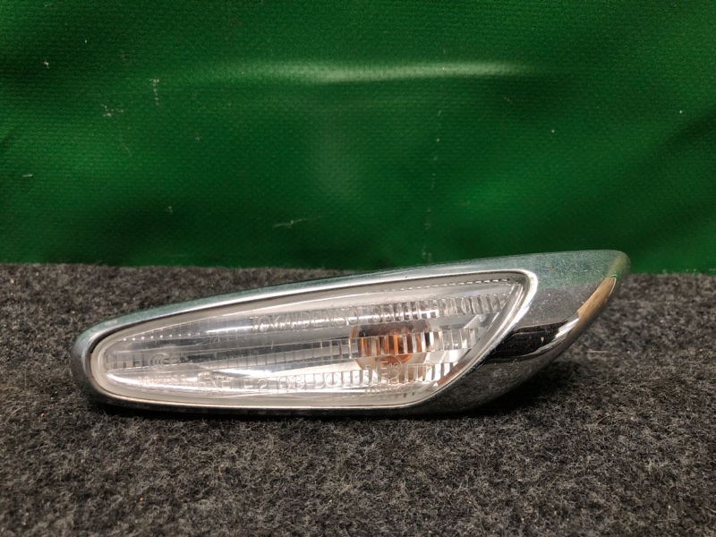 Повторитель поворота в крыло правый SUZUKI KIZASHI 09-14 2013 RE91 J24B 36410-57L00 Б/У