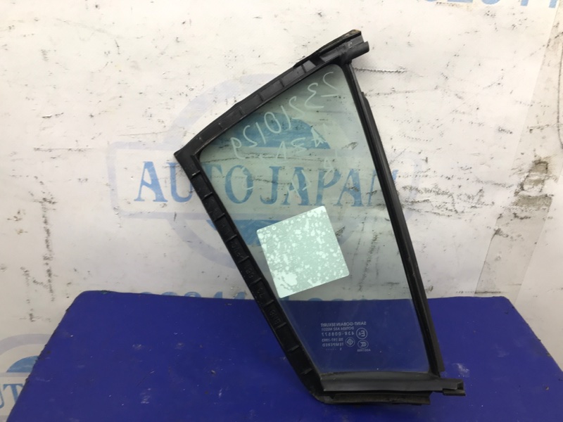 Стекло двери глухое заднее левое MAZDA 3 BK 03-08