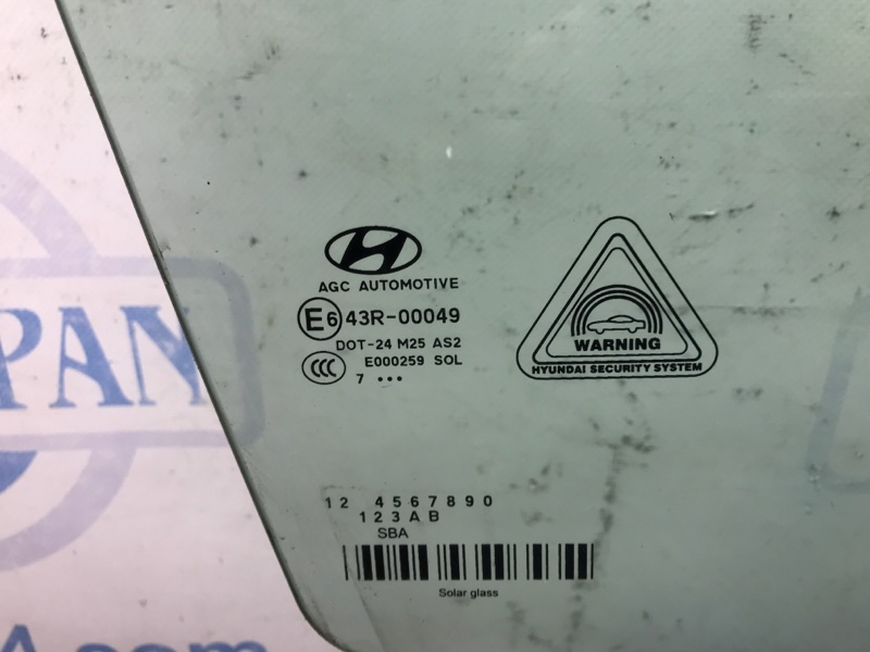 Стекло двери переднее правое TUCSON TL 15-20 Стекло двери переднее правое TUCSON TL 15-20